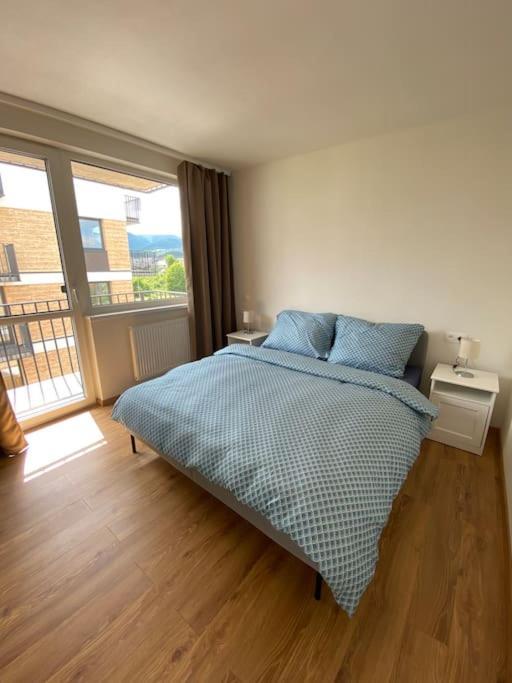 班斯卡-比斯特里察New Flat With A Mountain View, Garage Parking公寓 外观 照片